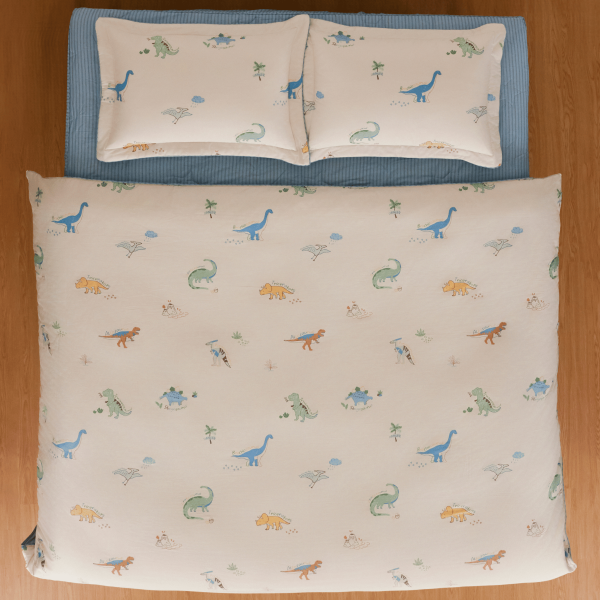 Bộ chăn ga gối Everon Kids Cuộc phiêu lưu của Cổ Dài & Ba Sừng - CPC26204