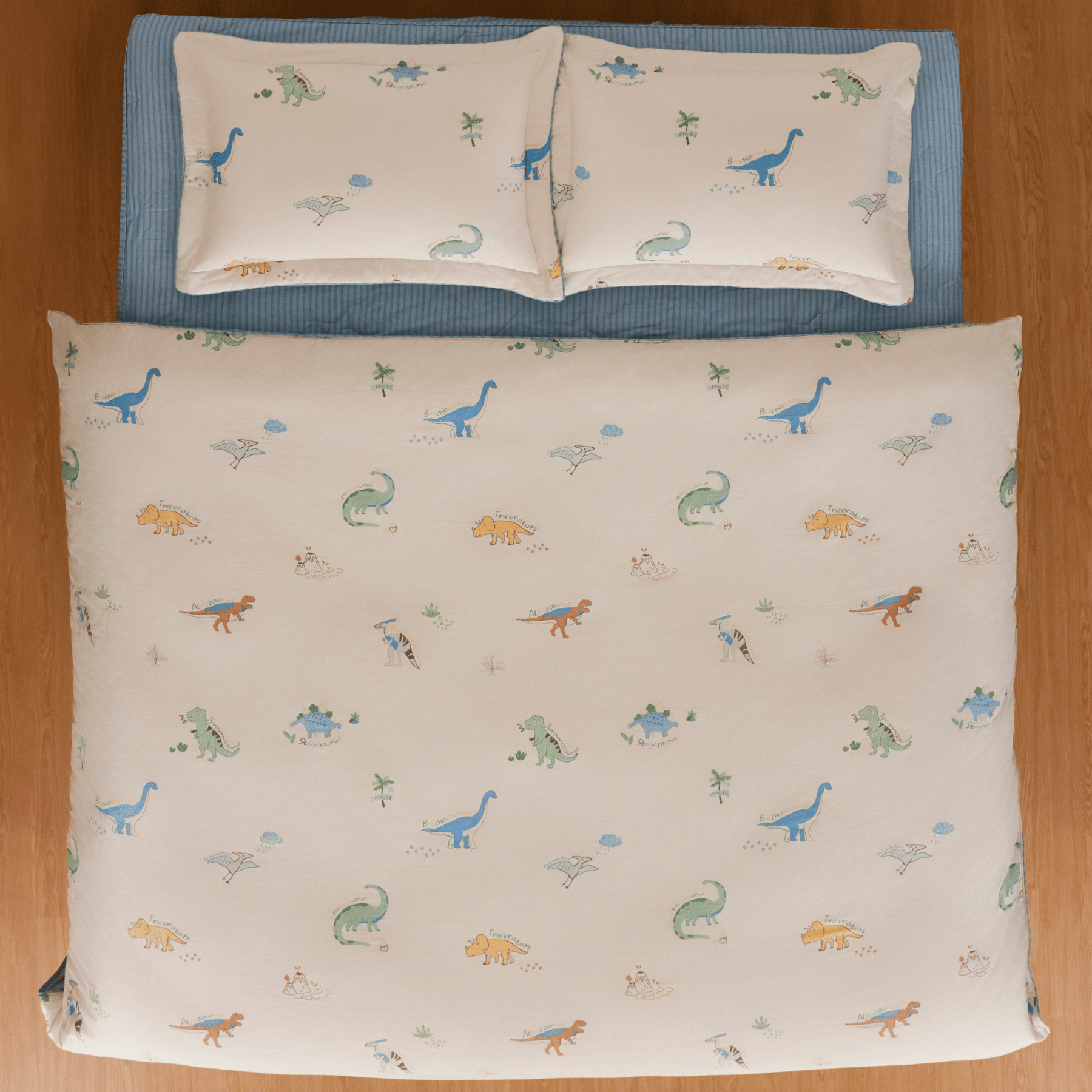 11 Bộ chăn ga gối Everon Kids Cuộc phiêu lưu của Cổ Dài & Ba Sừng - CPC26204