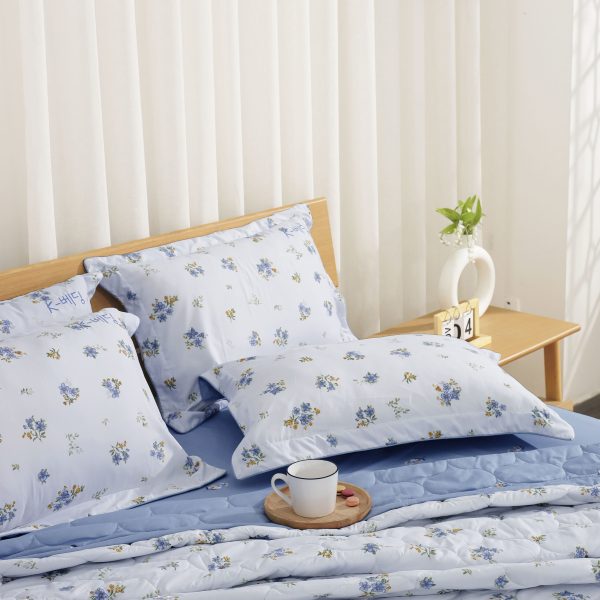 Chăn hè Microfiber K-Bedding KMP502 – Hoa nhí xanh