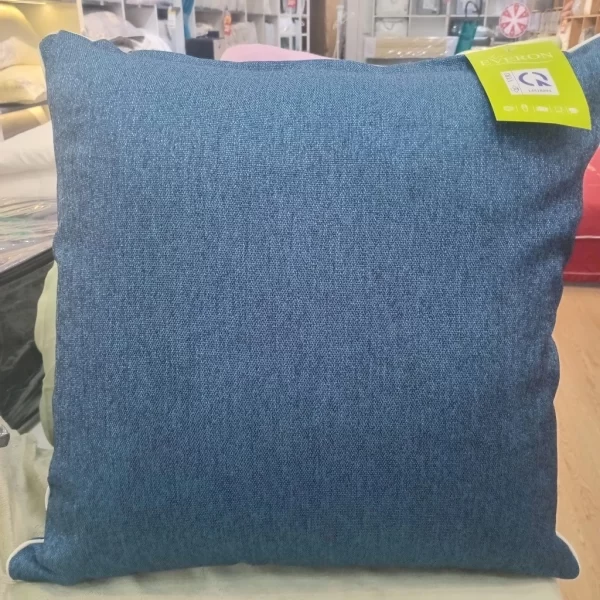 Gối tựa lưng Everon Cả vỏ & ruột, màu ngẫu nhiên